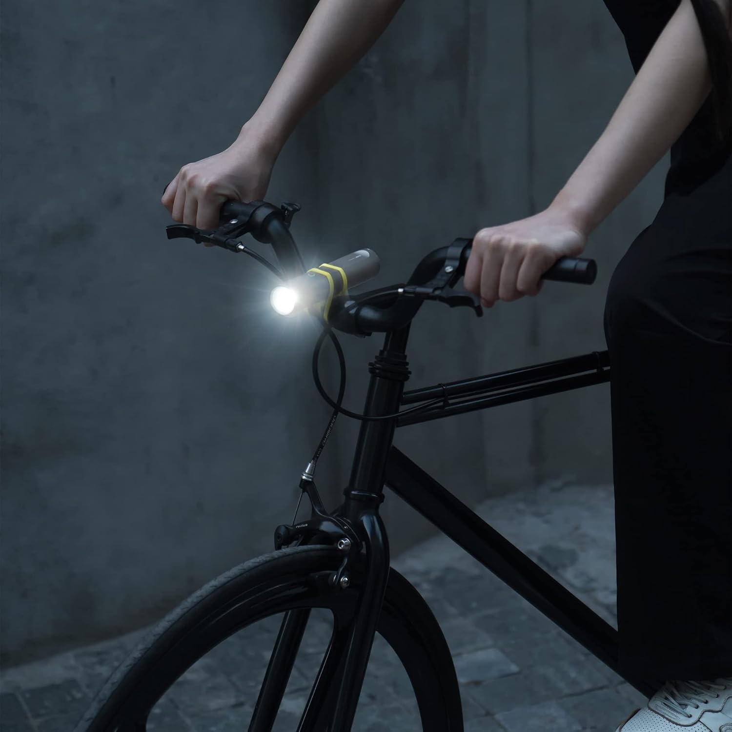 Hoto Flashlight Fit - Dust Devil